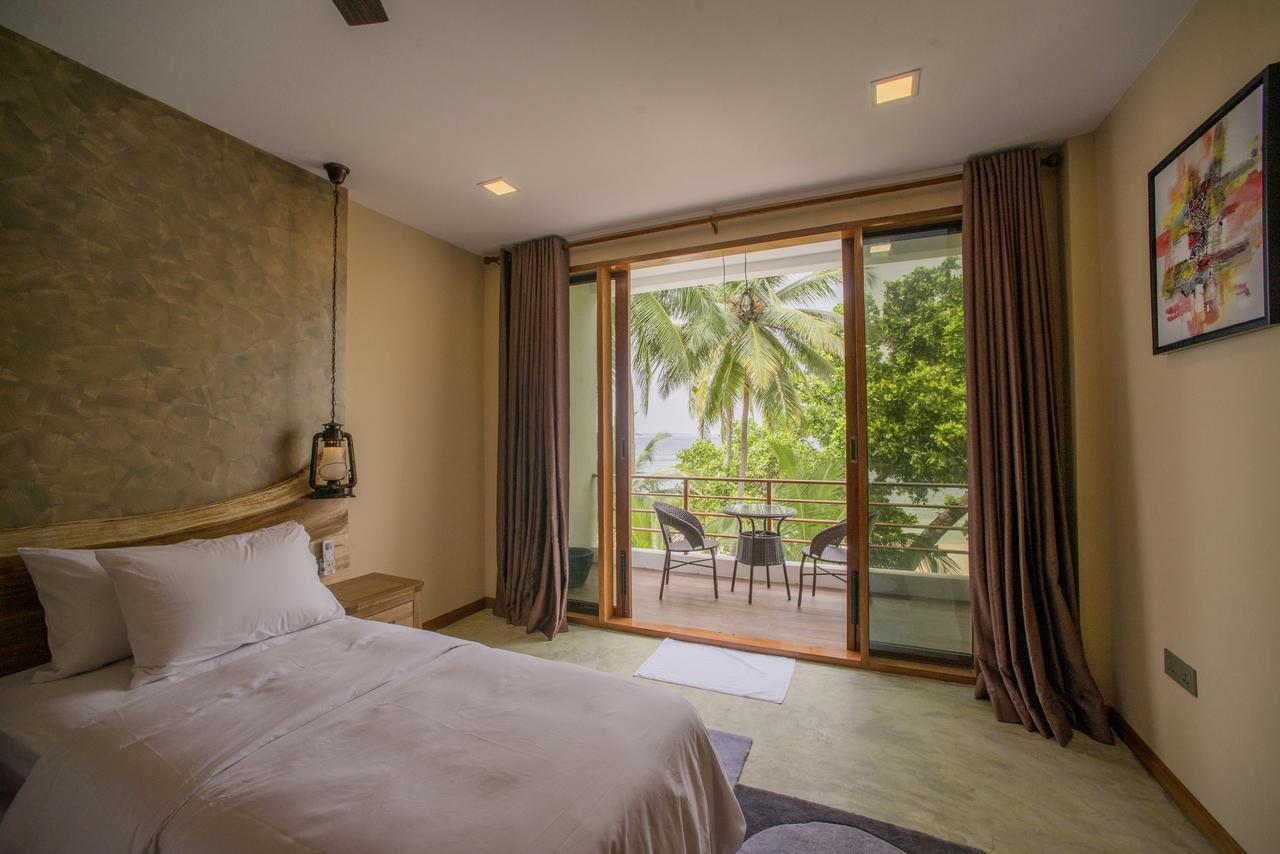 Kiha Beach Dharavandhoo Eksteriør billede